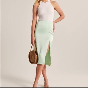 ABERCROMBIE & FITCH High Slit Satin Midi Skirt
